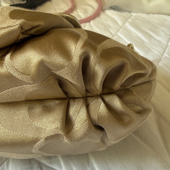 🎁🎁🎁New purse !!🎁🎁🎁 - Picture 4 of 6